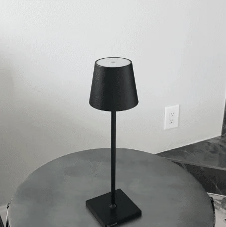 Kasi - Battery-powered table lamp with touch