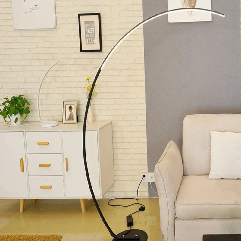 AURÉA – Nordic LED Ecke Stehleuchte