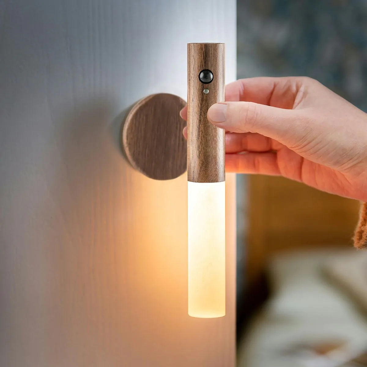 Apollo - Magnetic Rod LED Wall Light