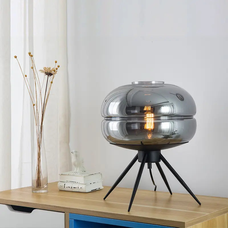 Stella Tripod - Modern table lamp with glass shade