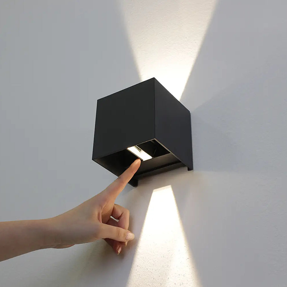 Lunova – Smart LED wall light for indoor & outdoor use