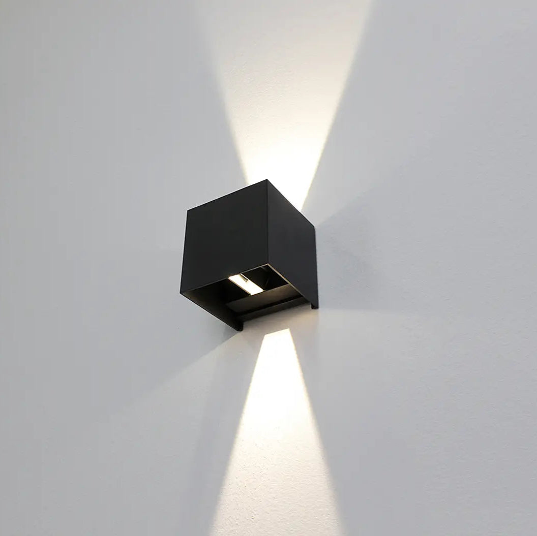 Lunova – Smart LED wall light for indoor & outdoor use