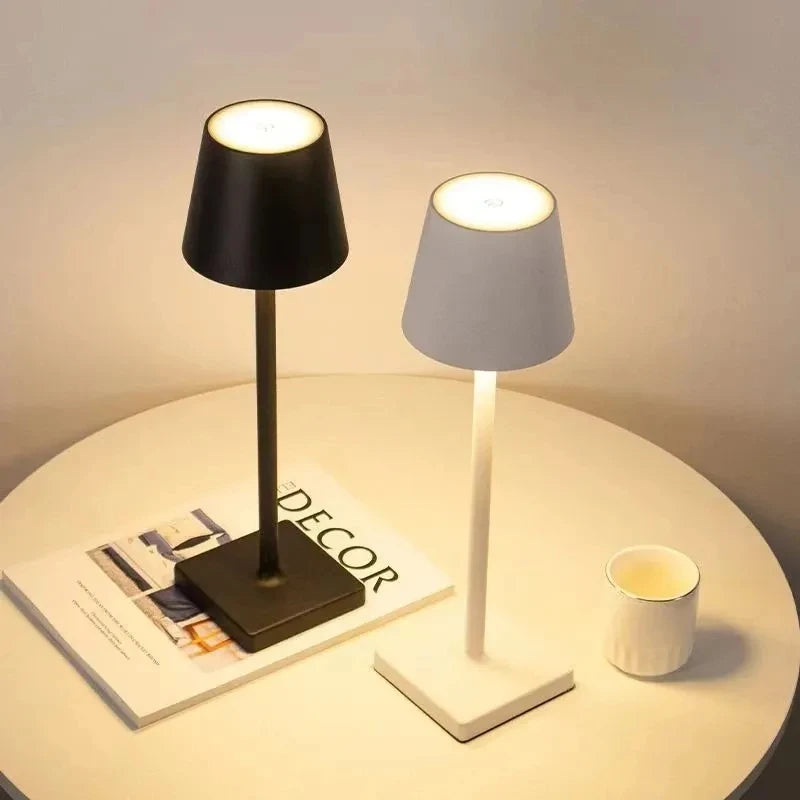 Kasi - Battery-powered table lamp with touch