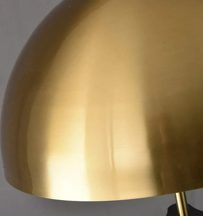 Solano Coyote - Luxus Stehleuchte Gold/Schwarz