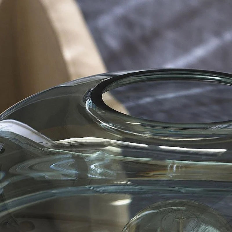 Stella Tripod - Modern table lamp with glass shade
